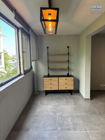 A vendre - Superbe T2 de 52 m2 entièrement rénové - Centre ville de Saint-Leu