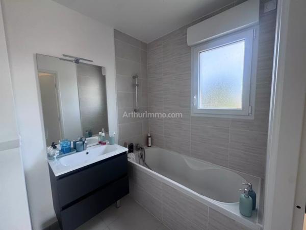 Vente Appartement 4 pièces 80 m2 à Saint-Laurent-du-Var