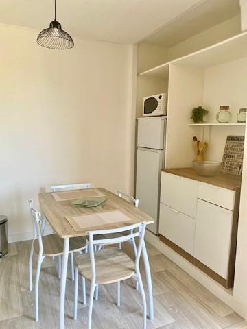 (BAISSE DU PRIX)  studio entièrement rénové