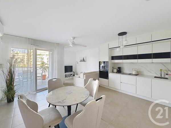Appartement F2 à vendre  2 pièces - 45,05 m2 FREJUS - 83