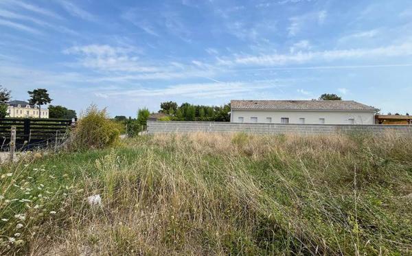 Terrain à vendre |  Saint-Émilion |  687 m²