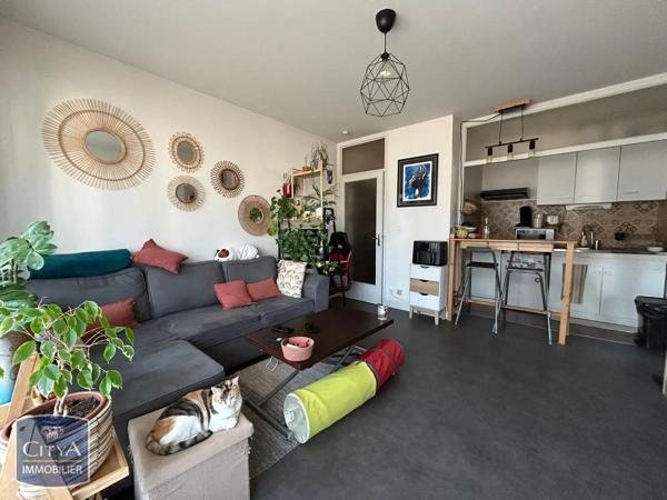 Appartement à louer 2 pièces 35.81m² Brive-la-Gaillarde (19100)