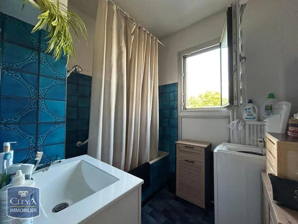 Appartement à louer 2 pièces 35.81m² Brive-la-Gaillarde (19100)