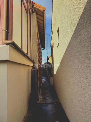 MAISON DE 5 PIECES + TERRAIN DE 800 M2 + PISCINE , ERMONT (95)