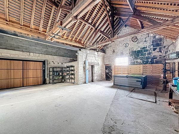 A vendre - Maison avec studio - 6 pièces - 148m² - DV6028