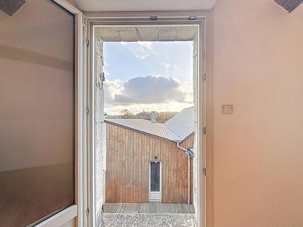 A vendre - Maison avec studio - 6 pièces - 148m² - DV6028