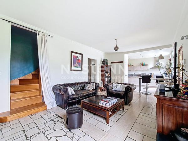 À vendre maison de 7 pièces d'environ 167m² proche gare à Bois d'Arcy