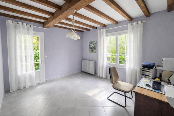 Maison - 7 pièces - 194m²