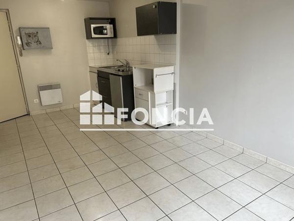 Location Appartement 2 pièces 28.28 m² - 20 RUE EMILIE CHOLOIS Niort 79000