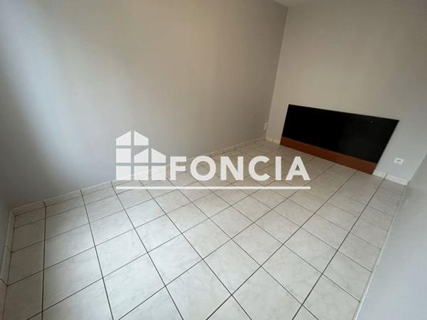 Location Appartement 2 pièces 28.28 m² - 20 RUE EMILIE CHOLOIS Niort 79000