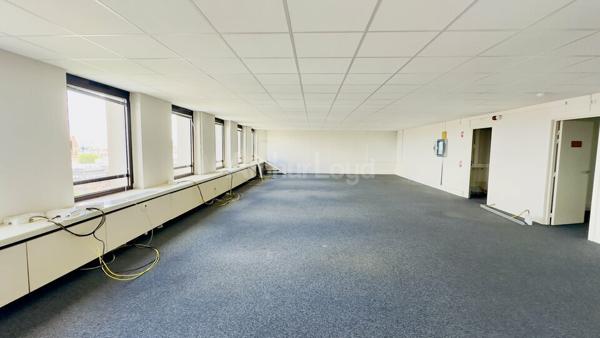 BUREAUX à VENDRE de 512 m²