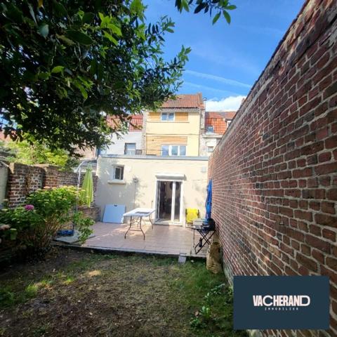IMMEUBLE DE 3 LOTS EN TRES BON ETAT