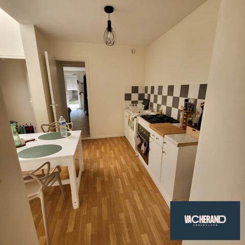 IMMEUBLE DE 3 LOTS EN TRES BON ETAT