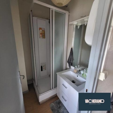 IMMEUBLE DE 3 LOTS EN TRES BON ETAT