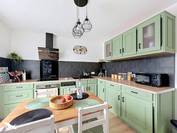 Maison à vendre 239 600 € Saint-Yrieix-la-Perche 6 p 131 m² DPE C