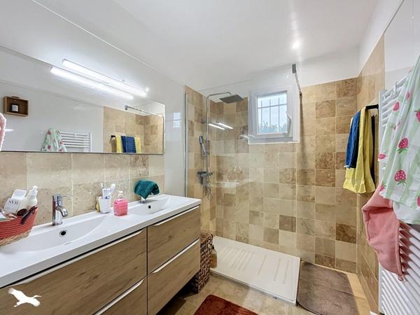 Maison à vendre 239 600 € Saint-Yrieix-la-Perche 6 p 131 m² DPE C