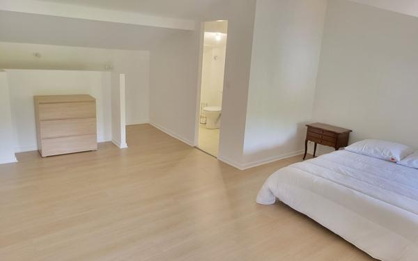 Appartement à louer    4 pièces •  Vayres