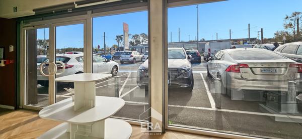 EYSINES - DROIT AU BAIL 130 m² - Emplacement n°1 en face du Tram D hippodrome