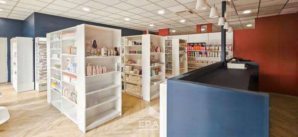 EYSINES - DROIT AU BAIL 130 m² - Emplacement n°1 en face du Tram D hippodrome