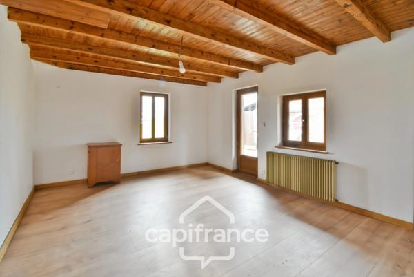 Maison à vendre 6 pièces proche de LONS LE SAUNIER (39)