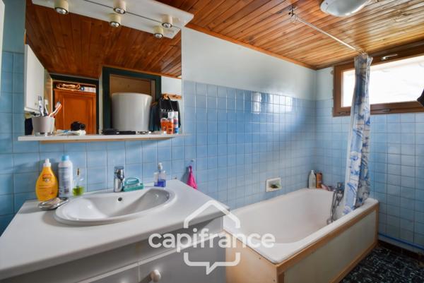 Maison à vendre 6 pièces proche de LONS LE SAUNIER (39)