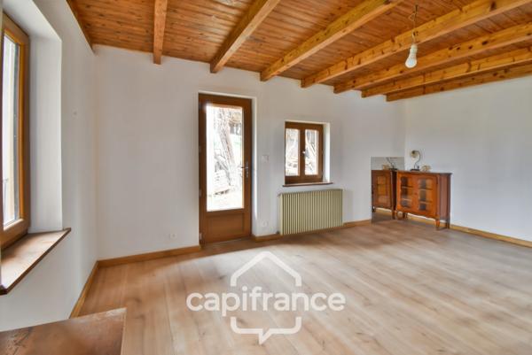 Maison à vendre 6 pièces proche de LONS LE SAUNIER (39)