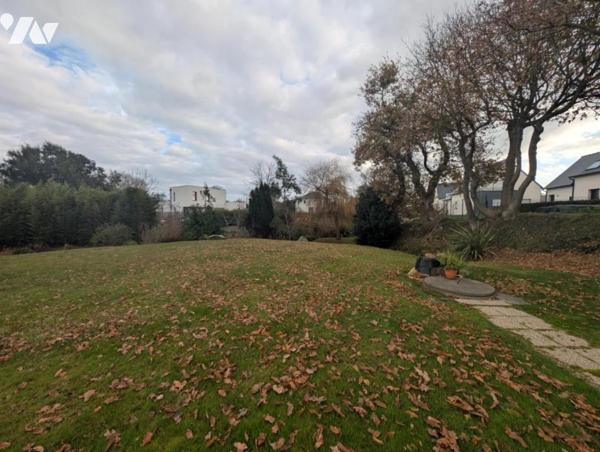 Terrain à bâtir – 4 191 m² – secteur calme proche bourg