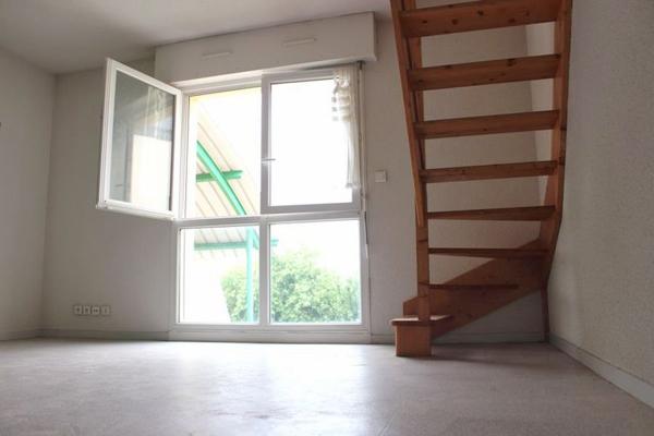 UN DUPLEX TYPE 2 A LOUER A KERFEUNTEUN.