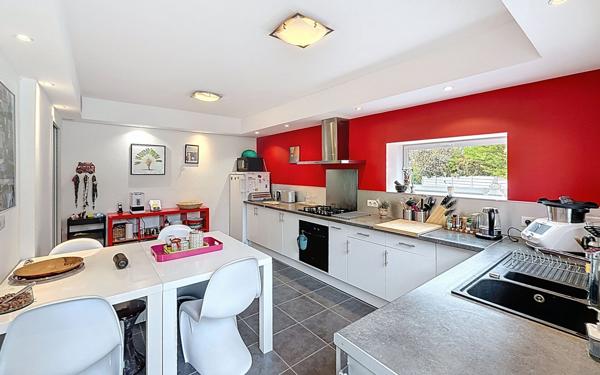 Maison à vendre    6 pièces •  Idron