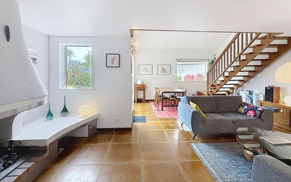 Maison à vendre    6 pièces •  Idron