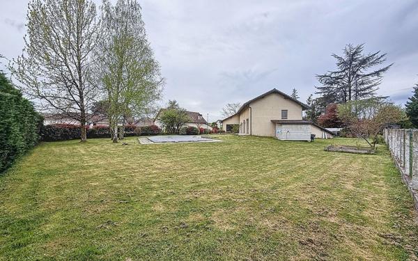 Maison à vendre    6 pièces •  Idron