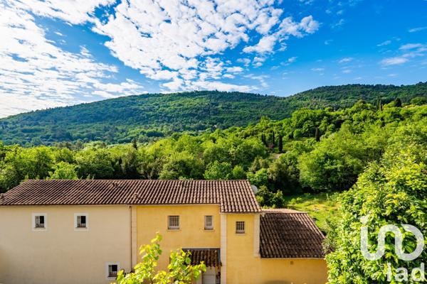 Maison 5 pièces de 110 m² à Le Bar-sur-Loup (06620)