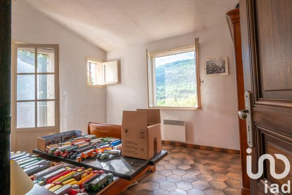 Maison 5 pièces de 110 m² à Le Bar-sur-Loup (06620)