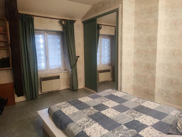 CENTRE VILLE BRASSAC - BOULANGERIE PÂTISSERIE SNACKING avec LOGEMENT