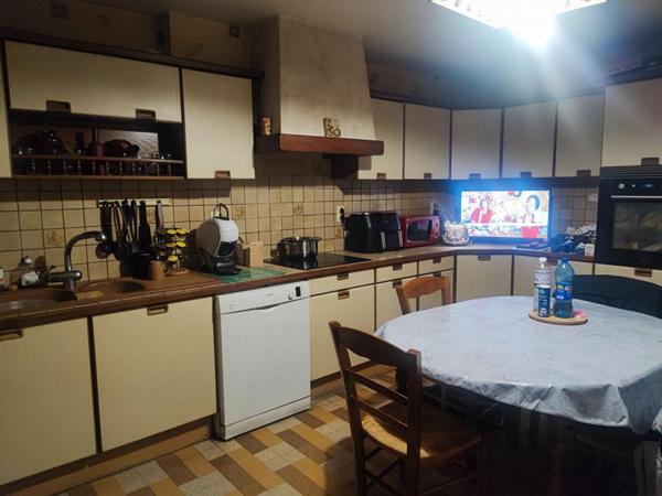 CENTRE VILLE BRASSAC - BOULANGERIE PÂTISSERIE SNACKING avec LOGEMENT