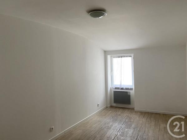 Maison à vendre  3 pièces - 50 m2 RUELLE SUR TOUVRE - 16