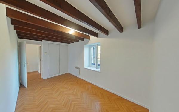 Maison à louer    4 pièces •  Saint-Thomas-en-Royans