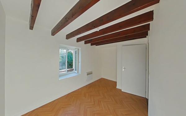 Maison à louer    4 pièces •  Saint-Thomas-en-Royans