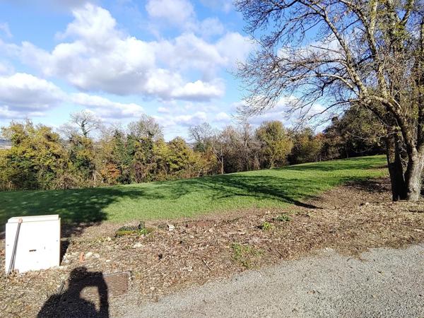 Terrain constructible à 5 minutes autoroute A10