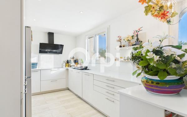 Maison à vendre    4 pièces • 93,89 m2 Tourrettes