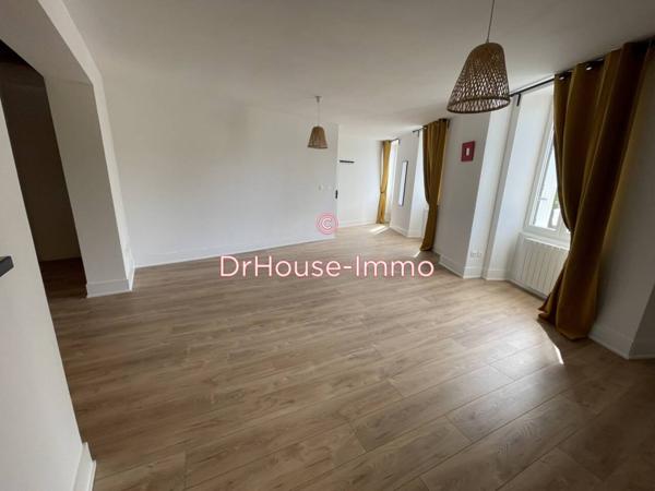 Immeuble à vendre 3 pièces de 132 m²