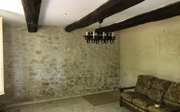 Maison à vendre    5 pièces •  Châteaurenard