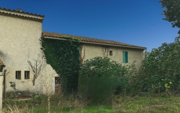 Maison à vendre    5 pièces •  Châteaurenard