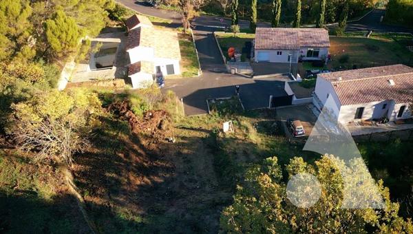 Terrain 803 m2