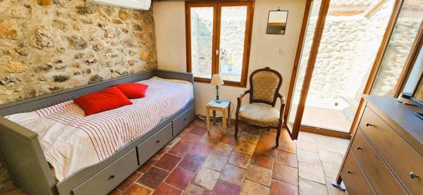 Maison de village avec terrasse