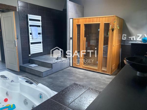 magnifique propriété a Trigavou sur 600m2 de terrain et 228m2 habitable