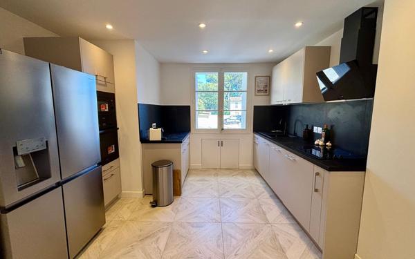 Appartement à vendre    4 pièces • 73 m2 Toulon