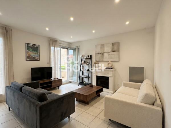 APPARTEMENT T4 - NON MEUBLÉ - BALCONS - PARKING - MINIMES