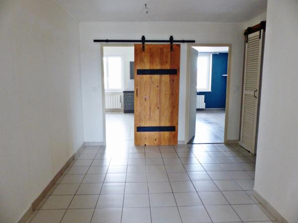 Immeuble mixte à vendre à Neuville-les-Dames (01400) – Investissement locatif avec terrain, proche Bourg-en-Bresse