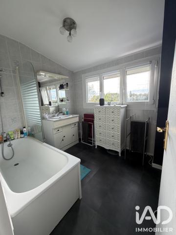 Maison à vendre 4 pièces 96 m² Le Mesnil-Esnard